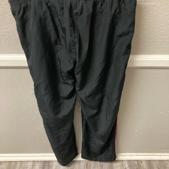 Women’s Nike wind pants - Picture 4 of 5